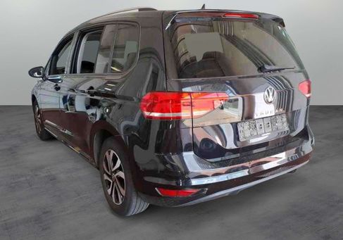 Volkswagen Touran, 2023 3