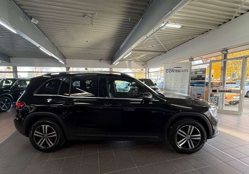 Mercedes-Benz GLB 180, 2022