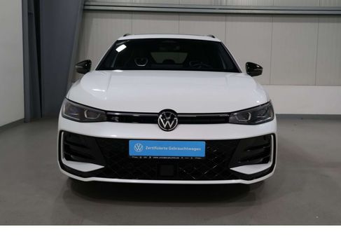 Volkswagen Passat, 2024 3