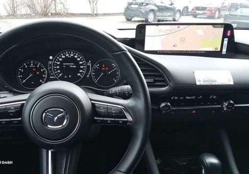 Mazda 3, 2025