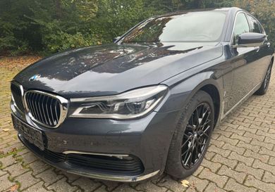 BMW 740, 2018