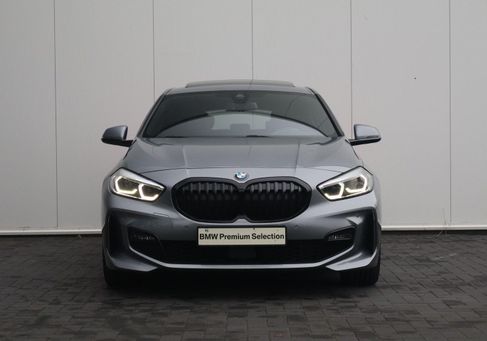 BMW 118, 2022