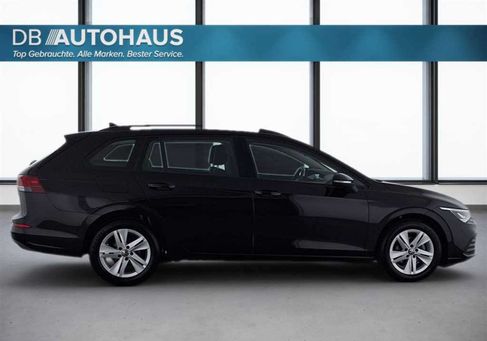 Volkswagen Golf, 2023 3