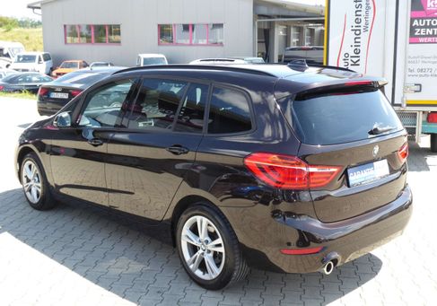 BMW 218, 2020