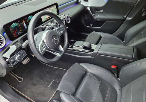 Mercedes-Benz A 180, 2021 3