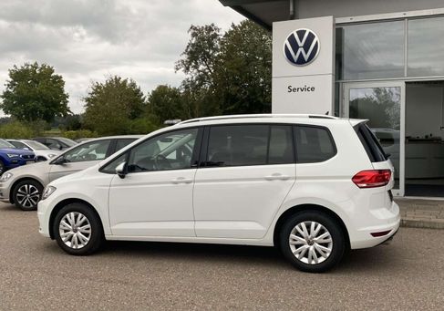 Volkswagen Touran, 2024 3