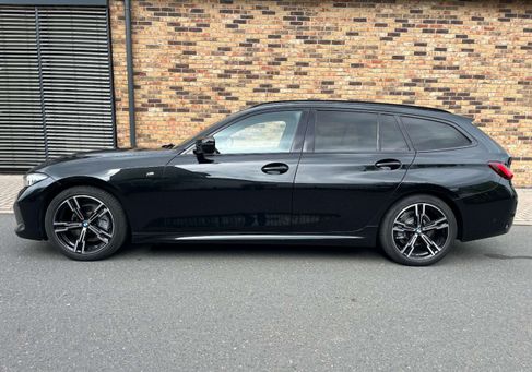BMW 320, 2022 3