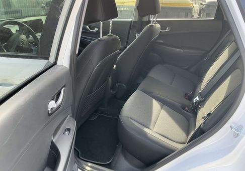 Hyundai Kona, 2023 3