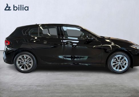 BMW 120, 2026 3