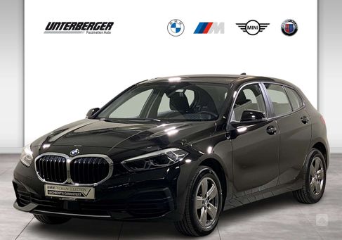 BMW 118, 2022