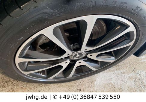 Mercedes-Benz E 220, 2022