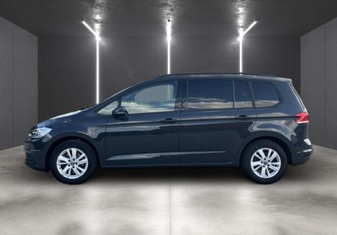 Volkswagen Touran, 2021 3