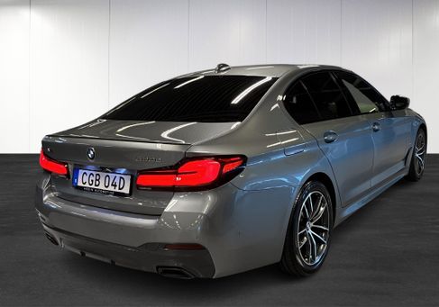 BMW 520, 2023 3