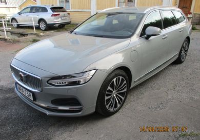 Volvo V90, 2025