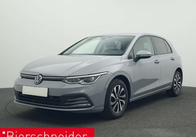 Volkswagen Golf, 2023