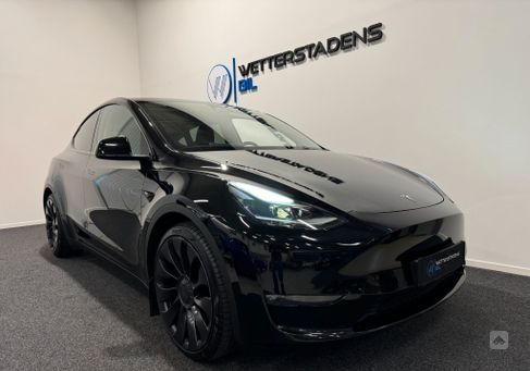 Tesla Model Y, 2022