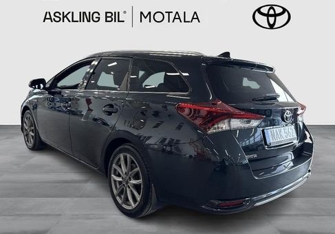 Toyota Auris Touring Sports, 2016