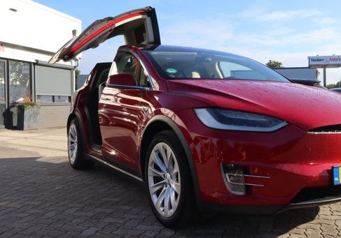 Tesla Model X, 2019 3