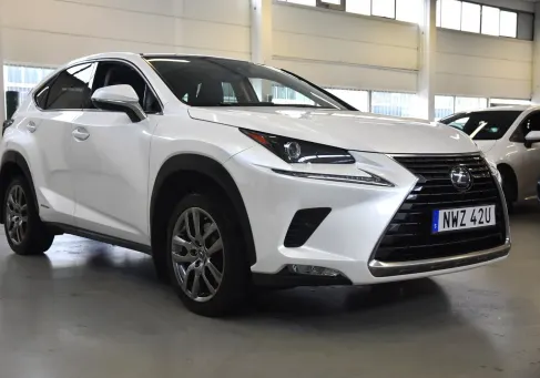 Lexus NX, 2019
