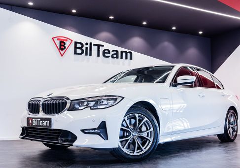 BMW 330, 2020