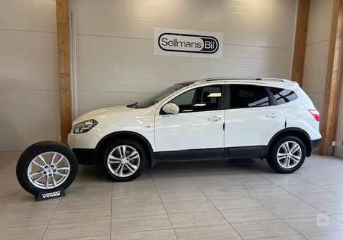 Nissan Qashqai+2, 2012
