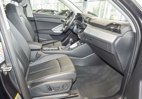 Audi Q3, 2022