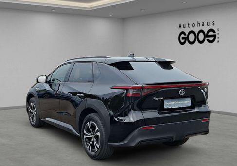 Toyota bZ4X, 2023 3