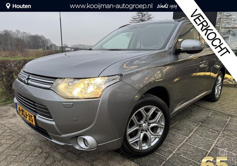 Mitsubishi Outlander, 2014