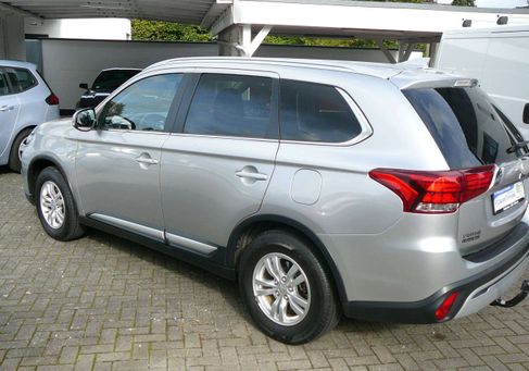 Mitsubishi Outlander, 2018 3
