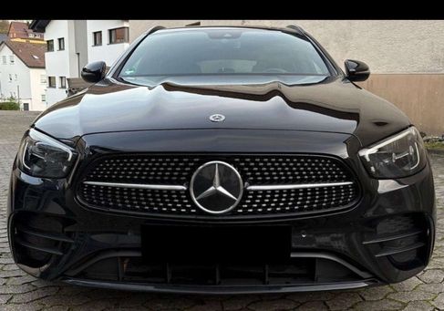 Mercedes-Benz E 220, 2021