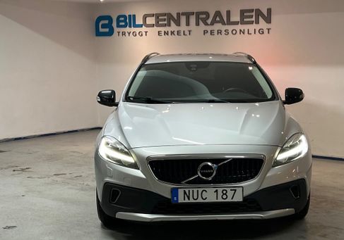 Volvo V40 Cross Country, 2019