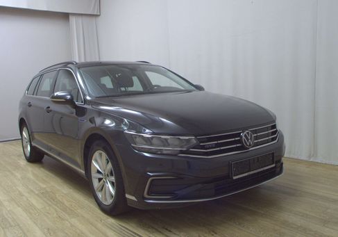 Volkswagen Passat, 2022