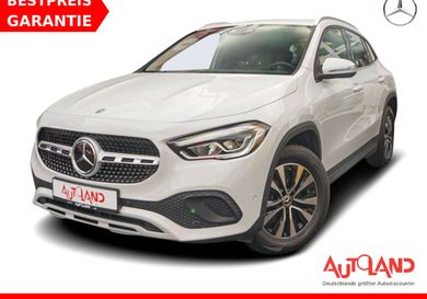 Mercedes-Benz GLA 200, 2022