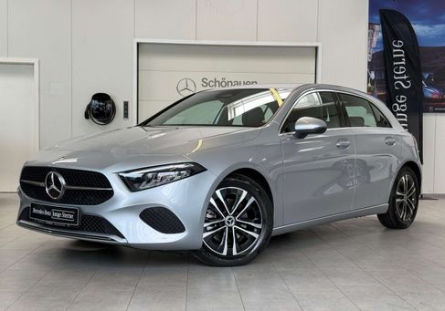 Mercedes-Benz A 180, 2025