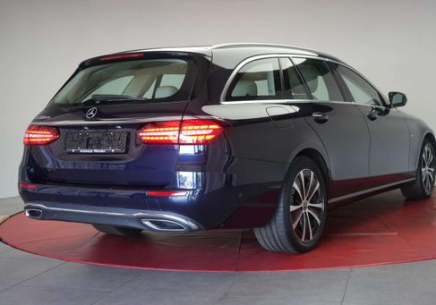 Mercedes-Benz E 300, 2021