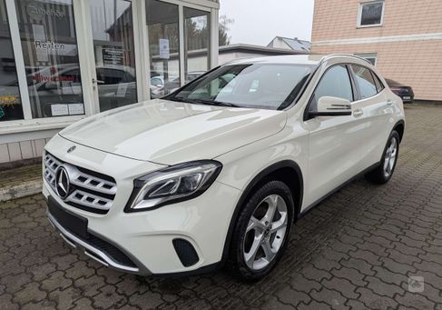 Mercedes-Benz GLA 200, 2017