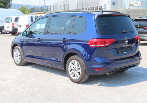Volkswagen Touran, 2024 3