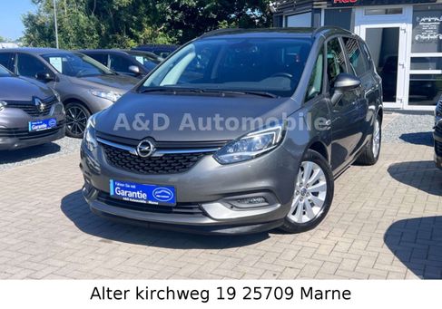 Opel Zafira, 2017