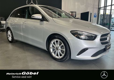 Mercedes-Benz B 200, 2022