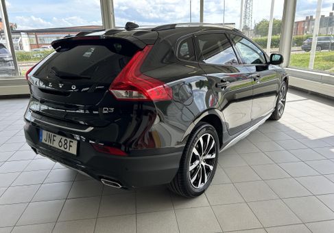 Volvo V40 Cross Country, 2019