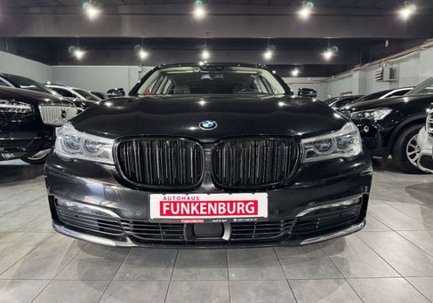 BMW 730, 2018