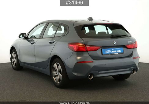 BMW 118, 2021