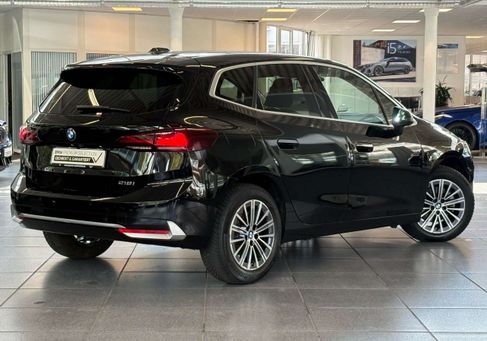 BMW 218, 2022 2