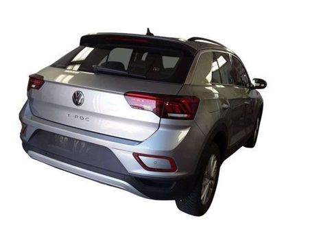 Volkswagen T-Roc, 2025 3