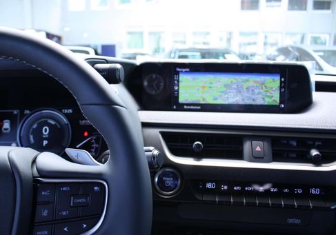 Lexus UX, 2021
