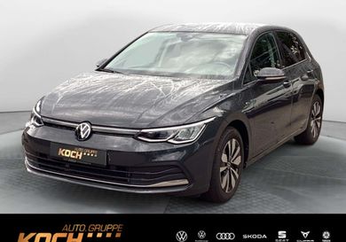 Volkswagen Golf, 2024