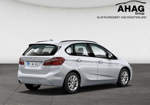BMW 216, 2020