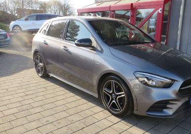 Mercedes-Benz B 200, 2021