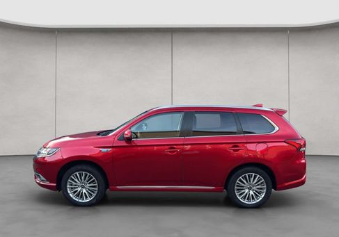 Mitsubishi Outlander, 2020