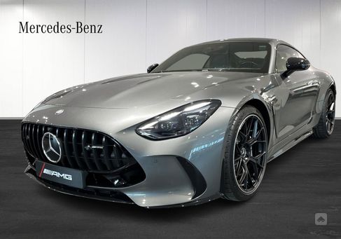 Mercedes-Benz, 2025